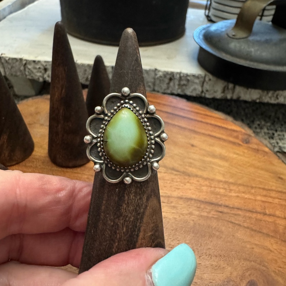 Elegant Royston turquoise and sterling silver Teardrop Ring size 5.75